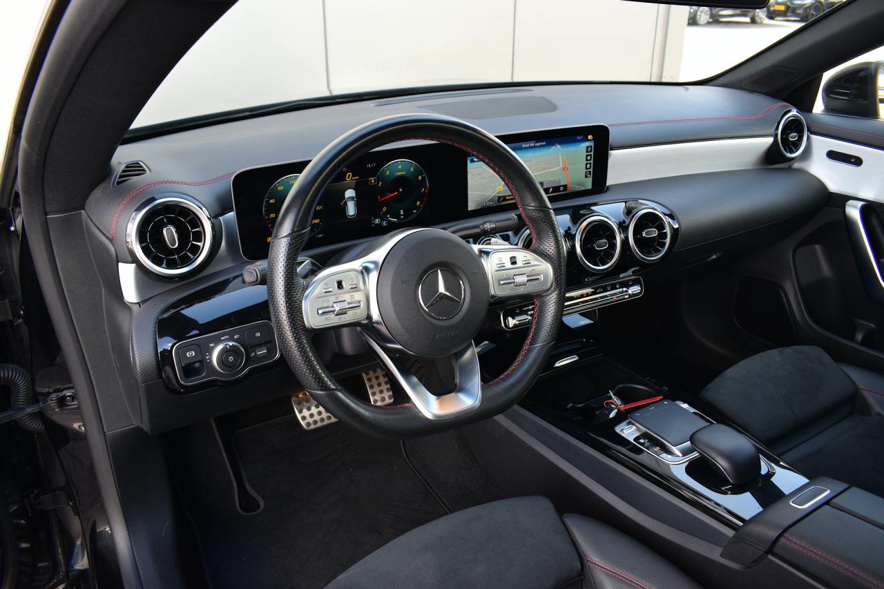 Mercedes-Benz CLA-Klasse Shooting Brake 180 Business Solution AMG | Mercedes-Benz occasion